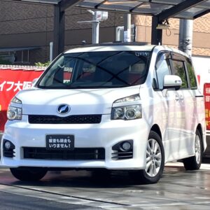 ヴォクシー　ZS
