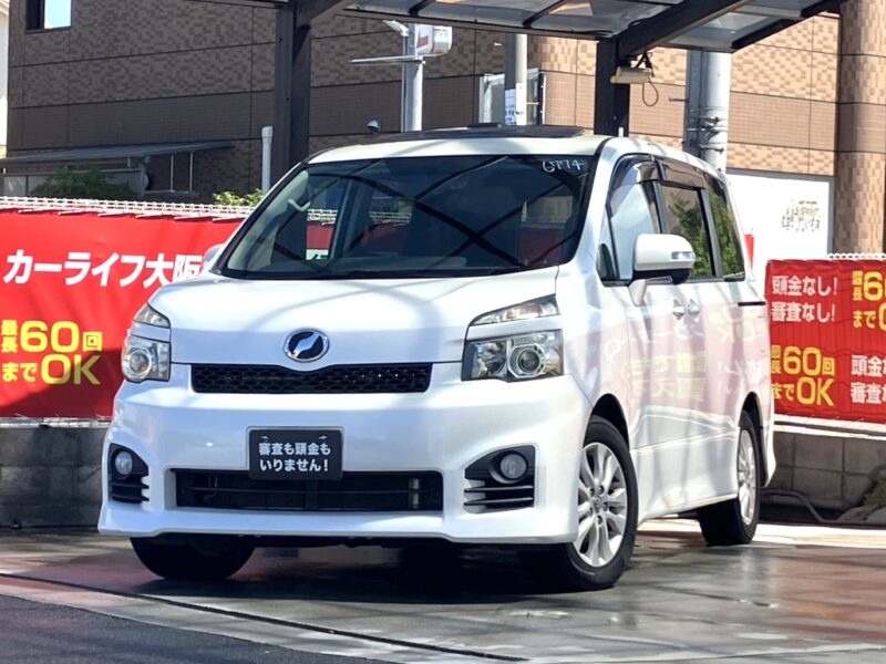 ヴォクシー　ZS