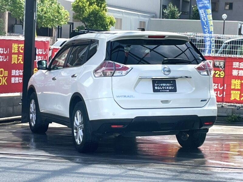 エクストレイル ~7人乗りタイプ~ 20Xエマージェンシーブレーキパッケージ 4WD【総合評価優良車】