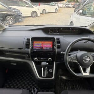 セレナ　ハイウェイスター　【総合評価優良車】