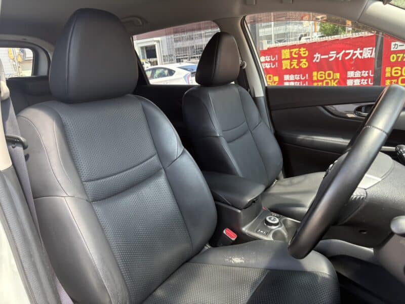 エクストレイル ~7人乗りタイプ~ 20Xエマージェンシーブレーキパッケージ 4WD【総合評価優良車】