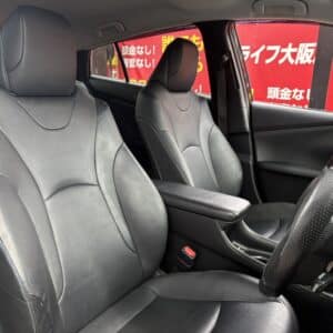 プリウス　Sツーリングセレクション