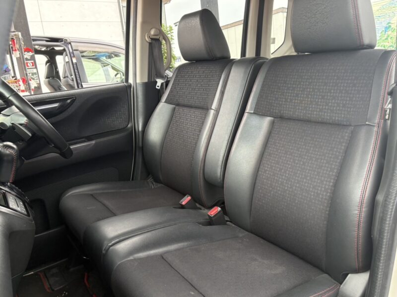 N-BOX カスタム GターボLパッケージ 【総合評価優良車】