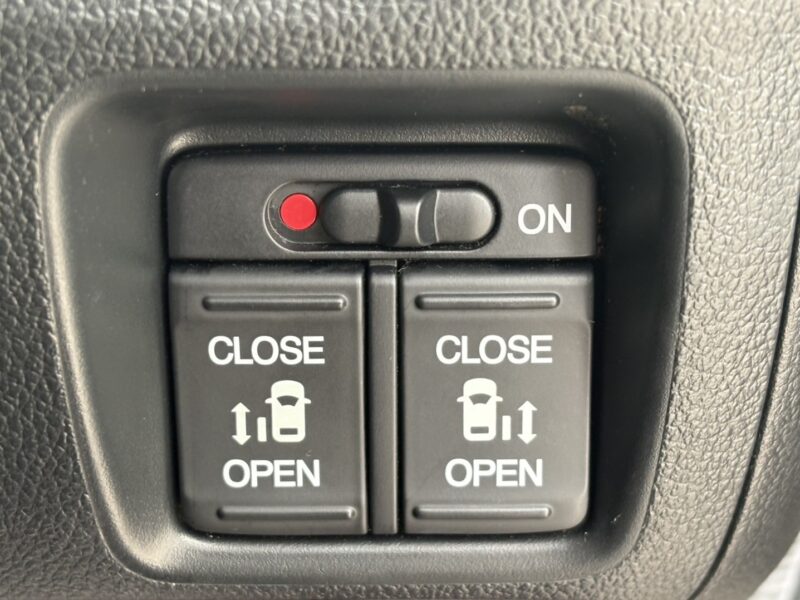 N-BOX カスタム GターボLパッケージ 【総合評価優良車】