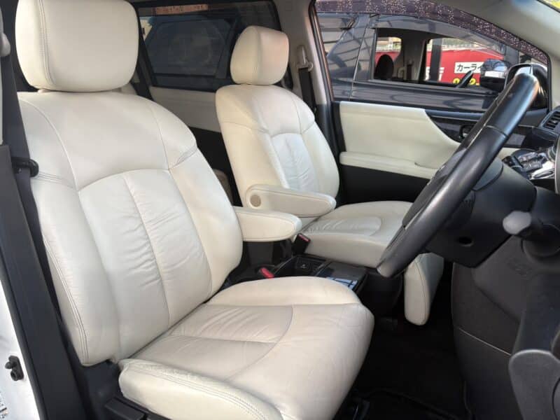 エルグランド ライダー本革シート マニュアルシート 【総合評価優良車】