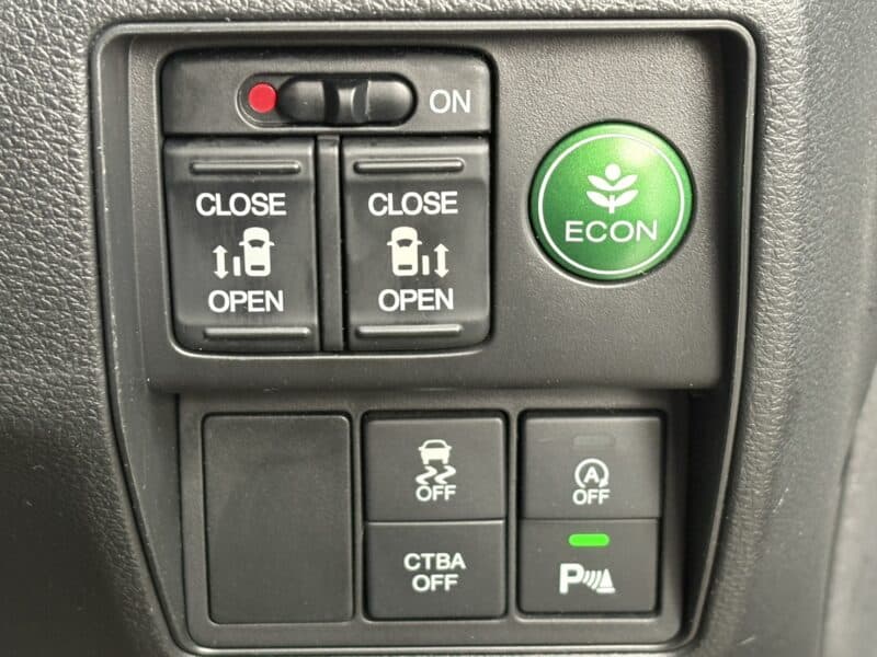 オデッセイ アブソルート