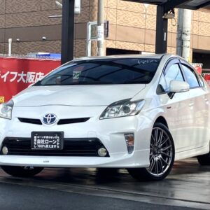 プリウス　S