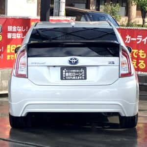 プリウス　S