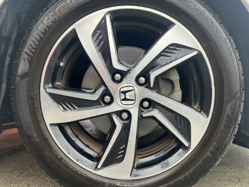 オデッセイ アブソルート