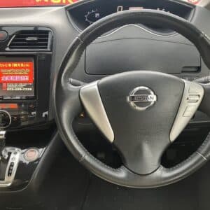 セレナ　ハイウェイスター　S-HV　【総合評価優良車】