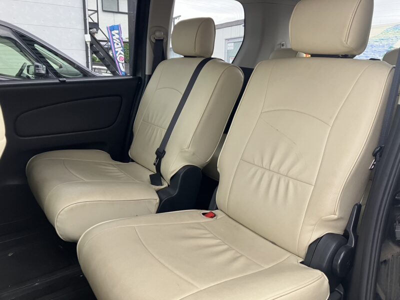 セレナ ハイウェイスター S-HV 【総合評価優良車】