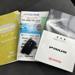 プリウス　Sツーリングセレクション　