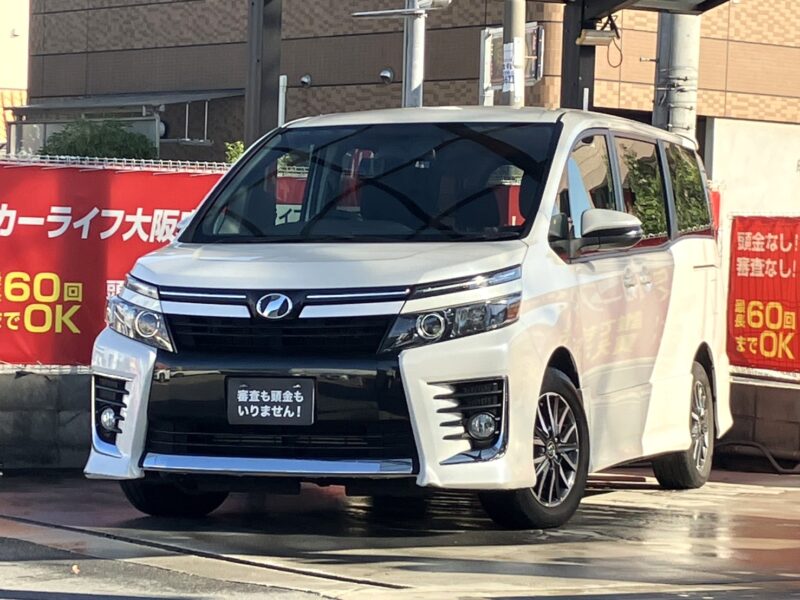 ヴォクシー　ZS　