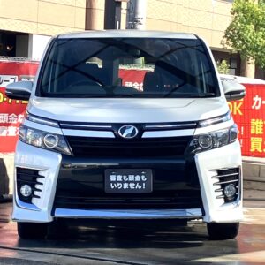 ヴォクシー　ZS　