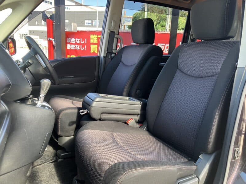 セレナ ハイウェイスター S-HV 【総合評価優良車】