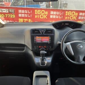 セレナ　ライダー　Jパッケージ