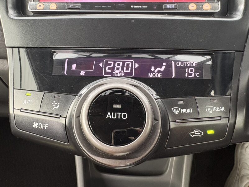 プリウスα Sチューンブラック 【総合評価優良車】