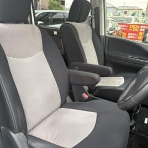 セレナ　ライダー　S-HV