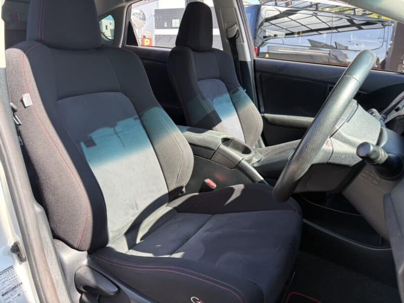 プリウス Sツーリング セレクションG’S