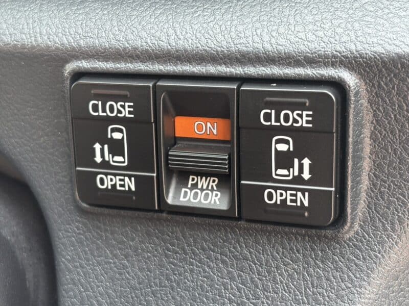 シエンタ Gクエロ