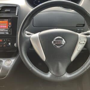 セレナ ライダー ブラックライン S-HV