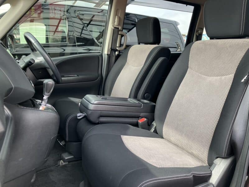 セレナ ライダー ブラックライン S-HV