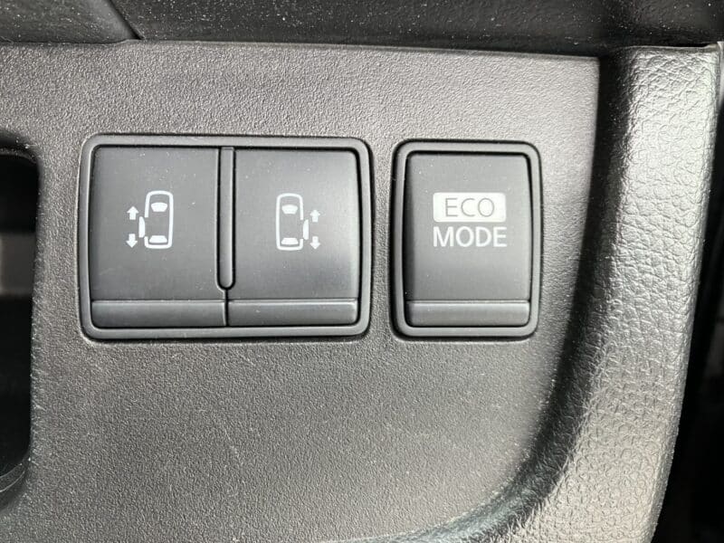 セレナ ライダー ブラックライン S-HV