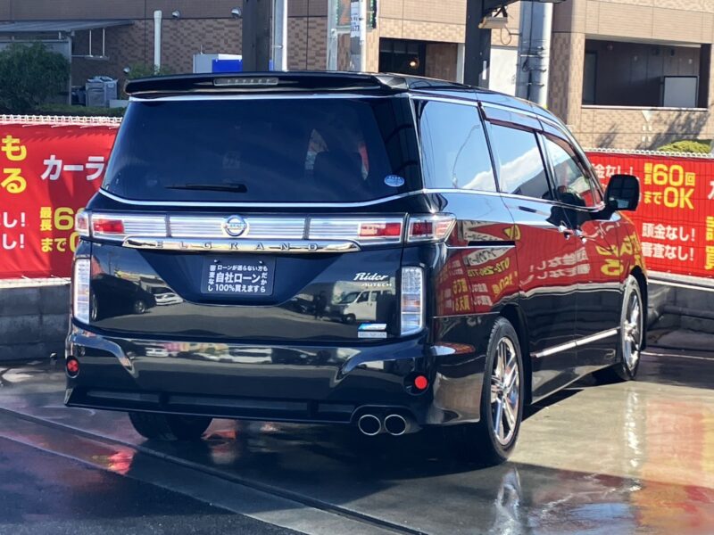 エルグランド ライダー 黒本革シート マニュアルシート