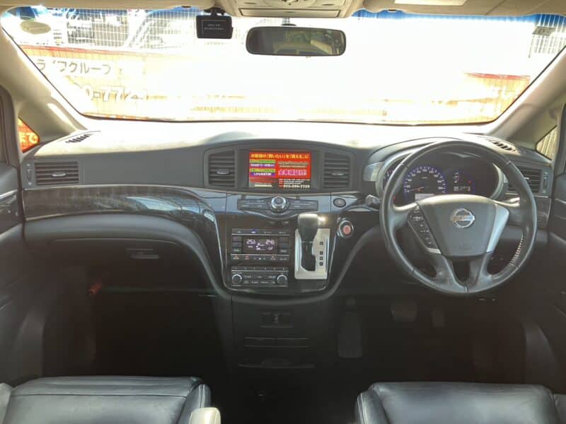 エルグランド ライダー 黒本革シート マニュアルシート