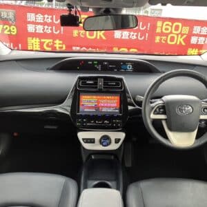 プリウス Sツーリングセレクション