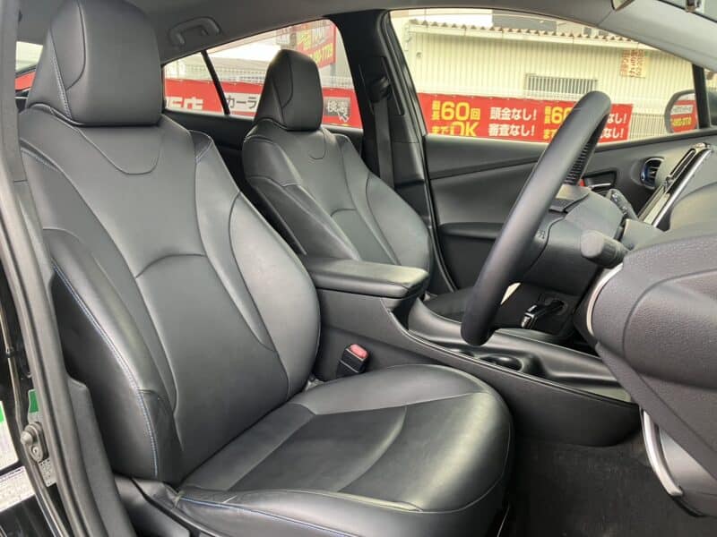 プリウス Sツーリングセレクション