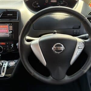 セレナ　HWS　S-HV　Vセレクション