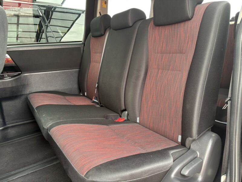 ヴォクシー ZS G’Sバージョン EDGE