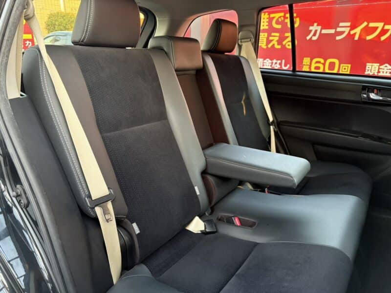 カローラフィールダー ハイブリッドG エアロツアラー・W×B