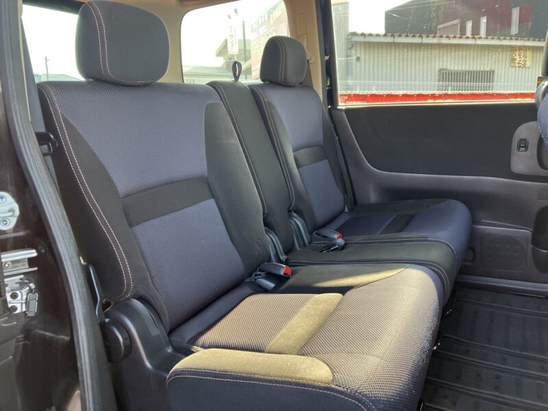 セレナ ハイウェスター Vセレクション 【総合評価優良車】