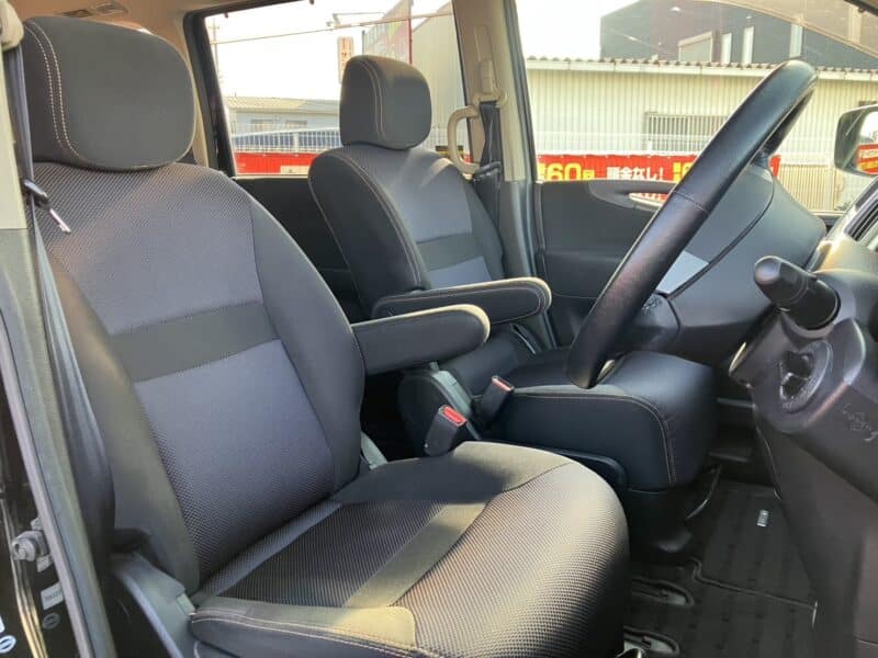 セレナ ハイウェスター Vセレクション 【総合評価優良車】