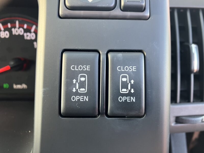 セレナ ハイウェスター Vセレクション 【総合評価優良車】