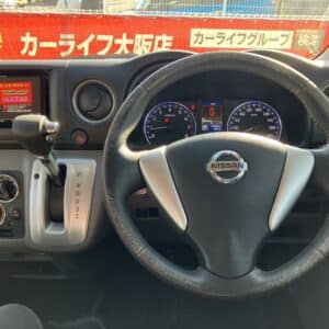 NV350キャラバン　プレミアムGX クロムギアパッケージ　バージョン ブラック