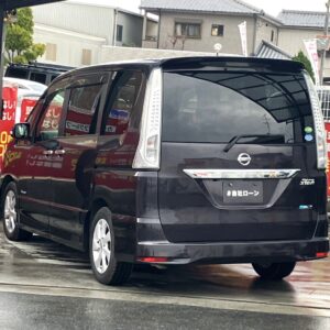 セレナ　ハイウェイスター　S-HV