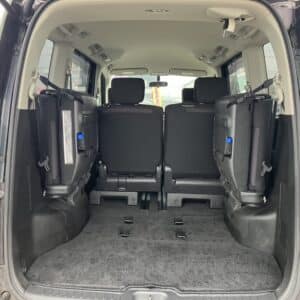 セレナ　ハイウェイスター　S-HV