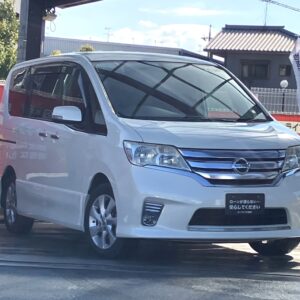 セレナ　HWS　Vセレクション