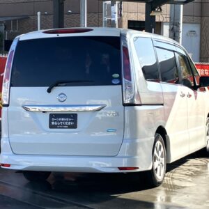 セレナ　HWS　Vセレクション