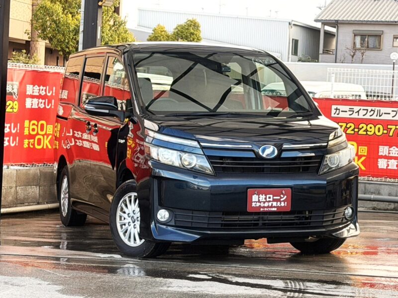 ヴォクシー HV V