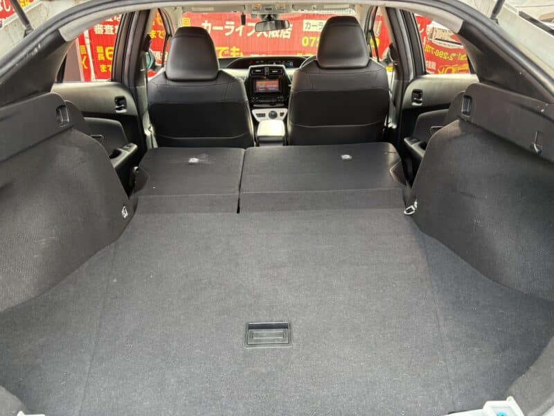 プリウス Sツーリング セレクション 【総合評価優良車】