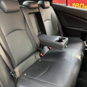 プリウス Sツーリング セレクション 【総合評価優良車】