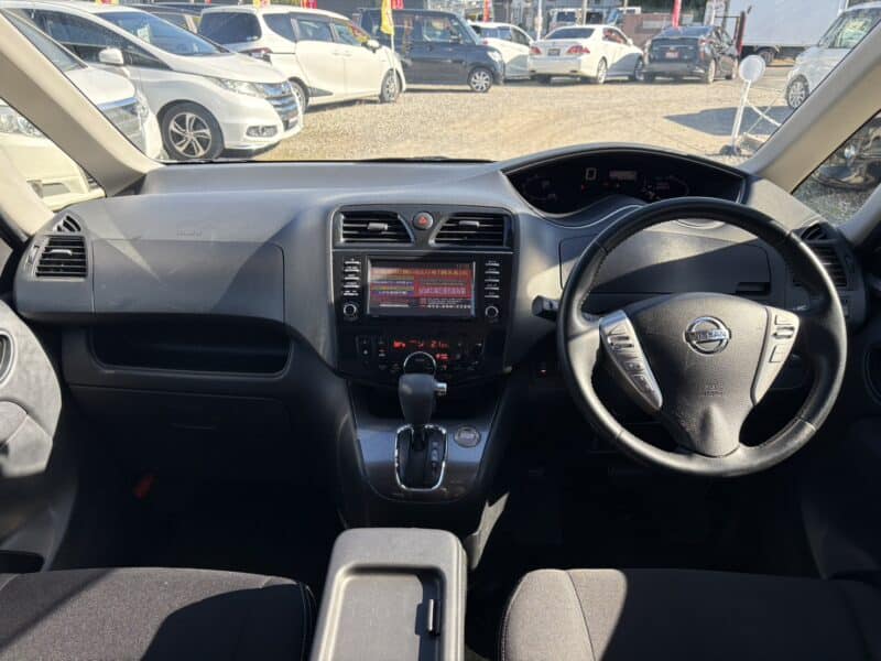 セレナ ライダー ブラックライン S-HV 【総合評価優良車】