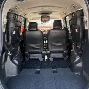 ヴォクシー　HV　V