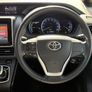 ヴォクシー　HV　V