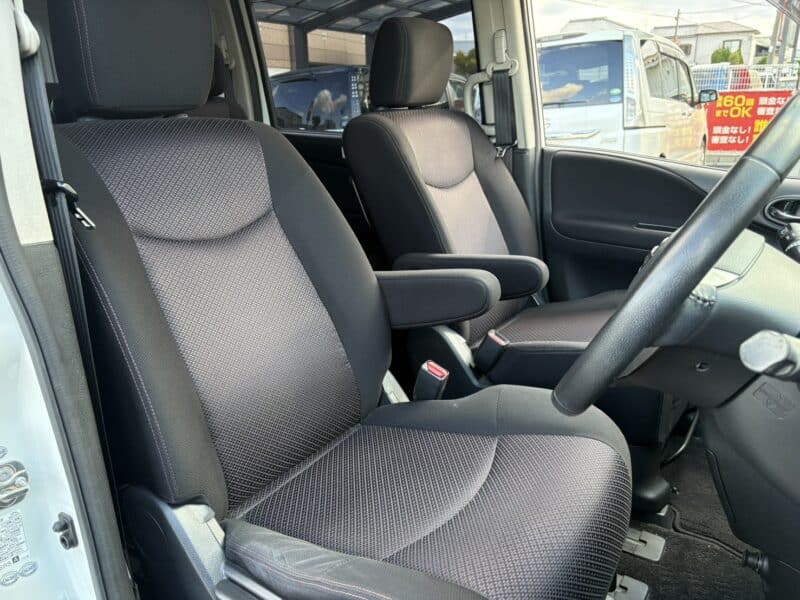 セレナ HWS Vセレクション