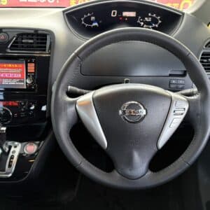 セレナ　HWS　S-HV　